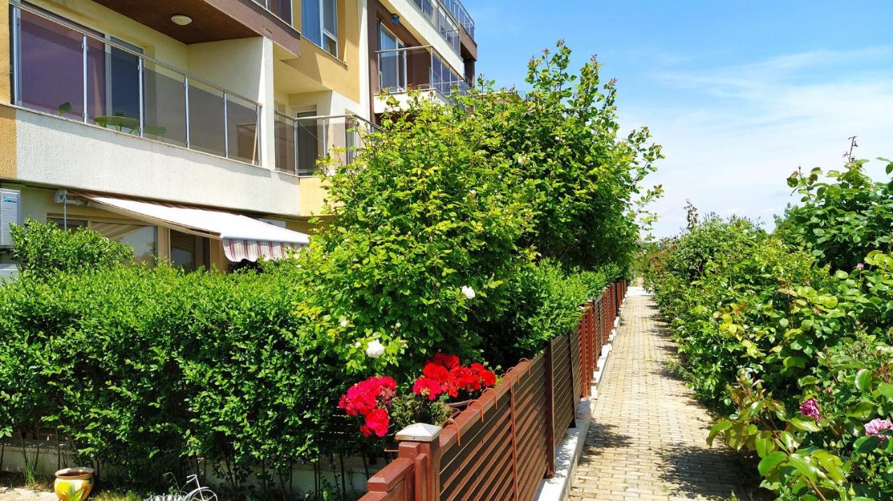 Byala-Apartment-Valmira Byala  Eksteriør billede